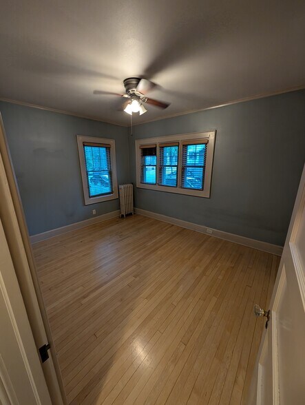 Building Photo - 2700 N Prospect Ave