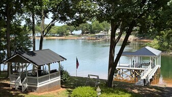 Building Photo - 16318 Stinson Cove Rd