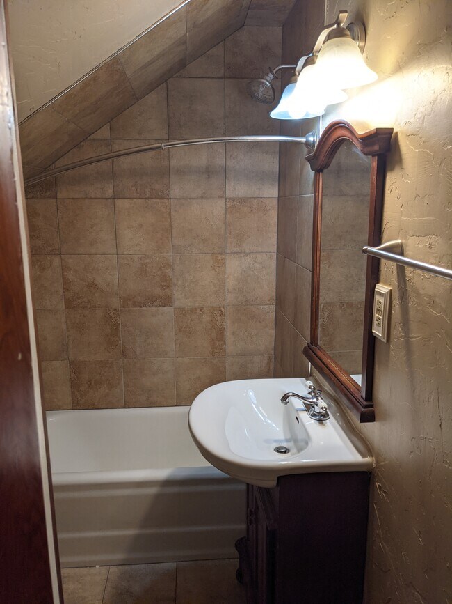 Upstairs Bath Room - 2227 N Grand Ave