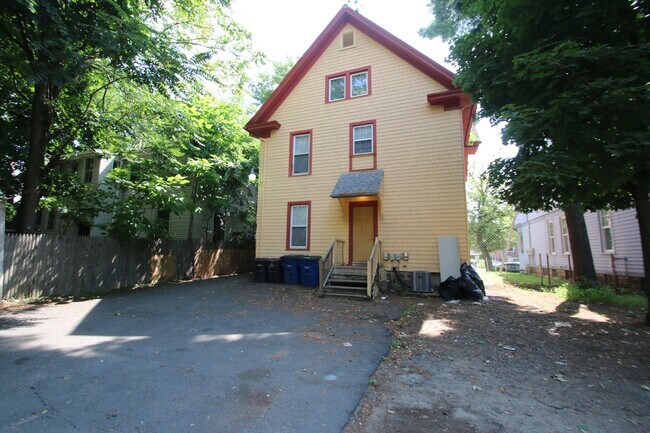 Building Photo - 324 Winthrop Ave