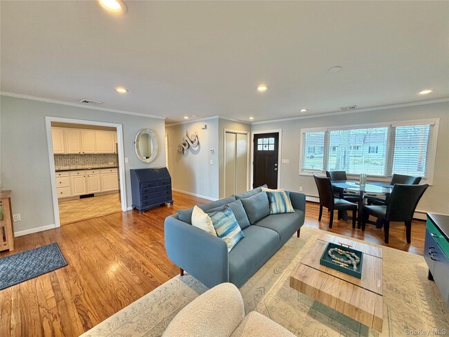 Building Photo - 50 Hazelwood Ave