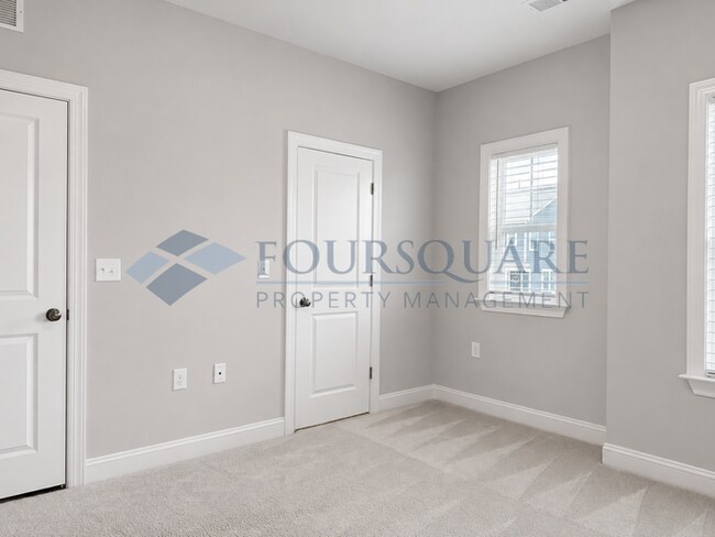 Building Photo - Spacious Corner-Lot Home with Guest Suite, Screened Porch & Detached 2-Car Garage – Resort-Style ...