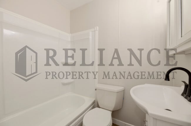 Building Photo - 1718 Walker W St