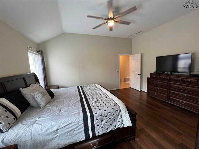 Building Photo - 6053 Laci Ln