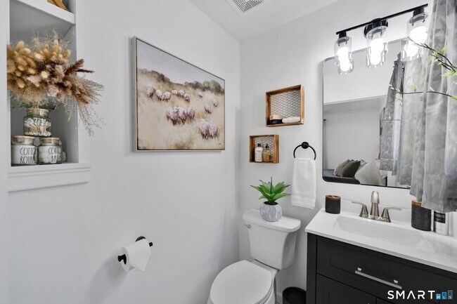 Building Photo - 78 Landing Cir