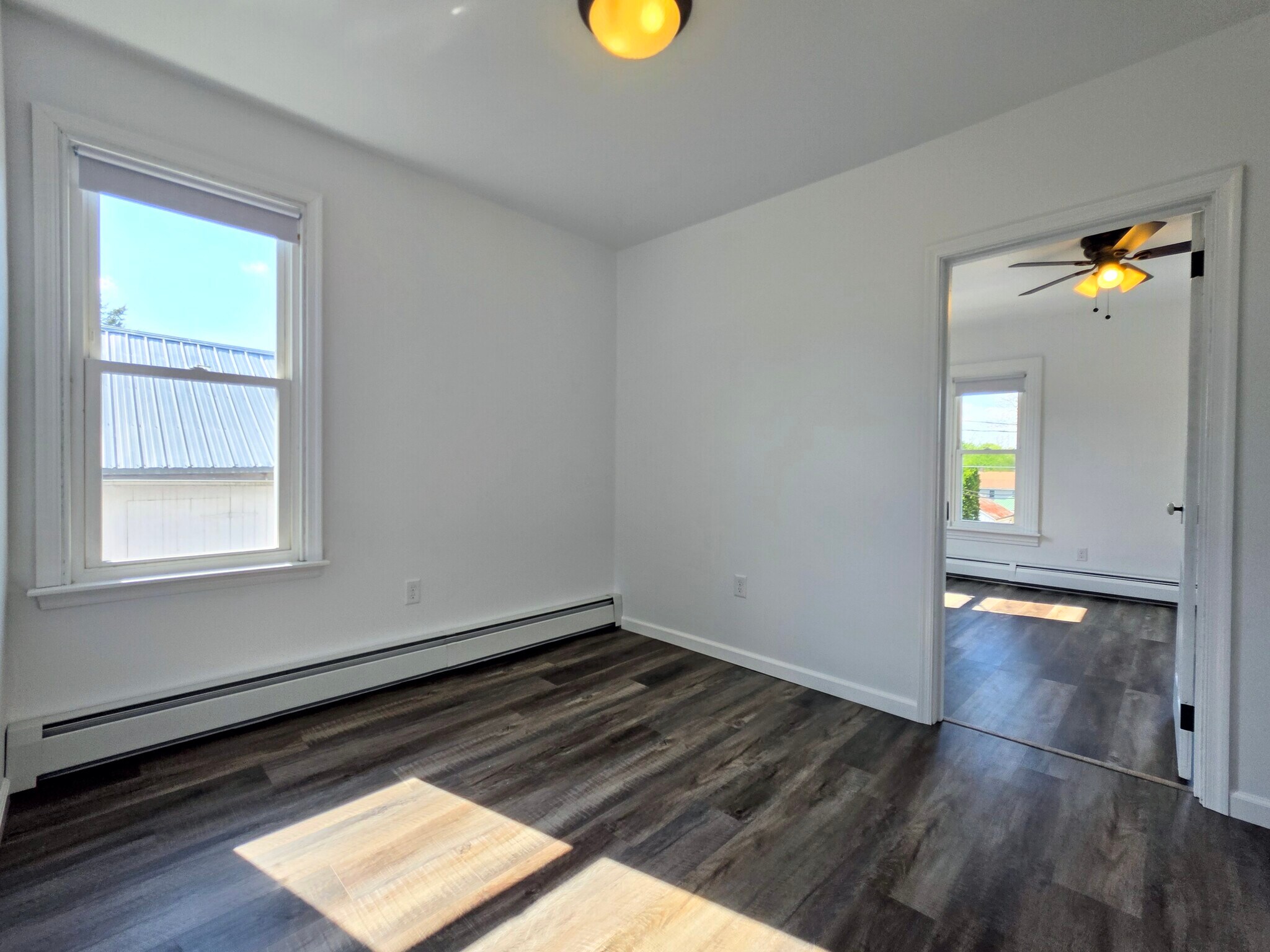 Building Photo - 4 E Muth Ave