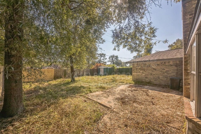 Building Photo - 9830 Cherokee St