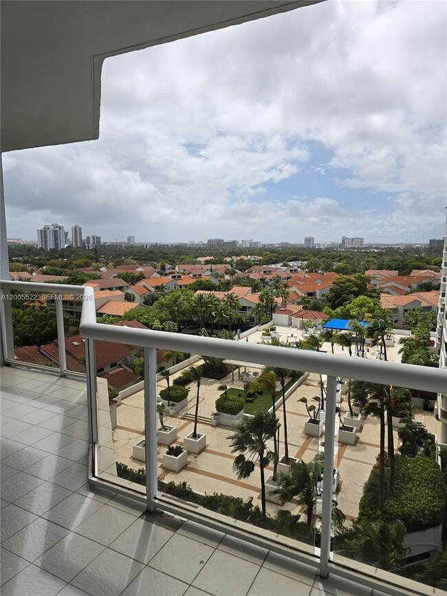 Building Photo - 3610 Yacht Club Dr