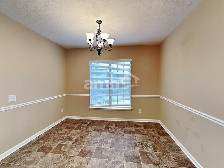 Building Photo - 115 Otter Glen Dr