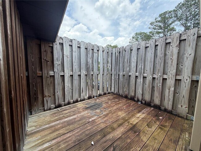 Building Photo - 3924 SW 26th Dr