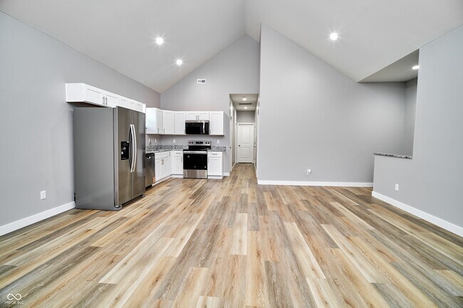 Building Photo - 415 Dequincy St
