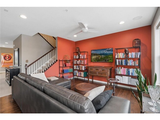 Building Photo - 8957 SW Village Loop