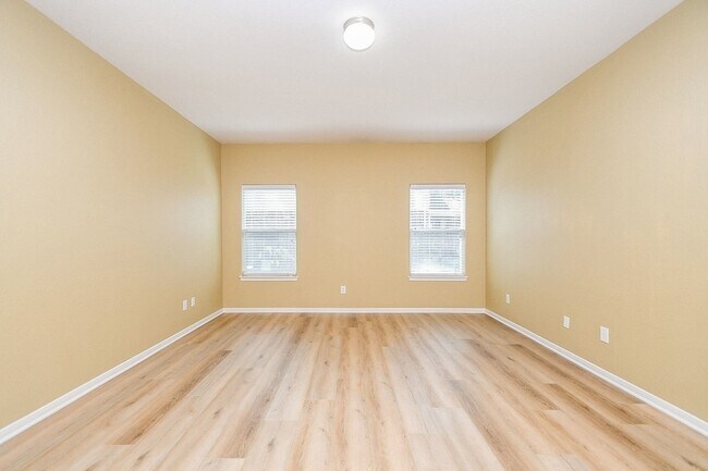 Building Photo - 402 New Hope Ln