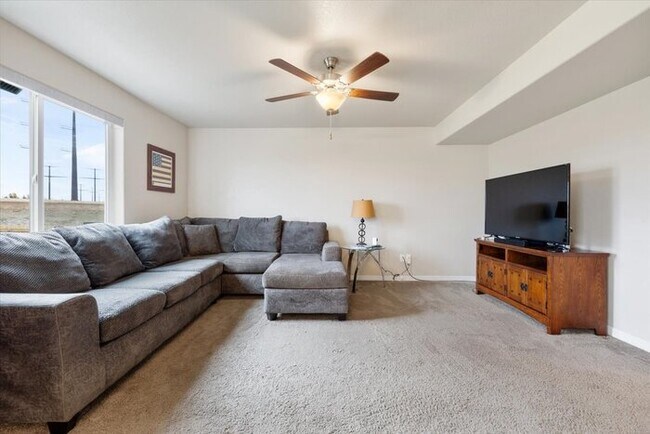 Building Photo - 10715 Horton Dr