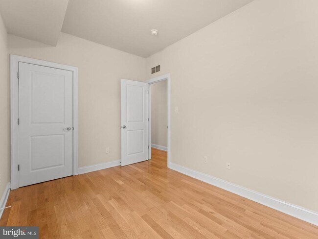 Building Photo - 1813 N 18th St