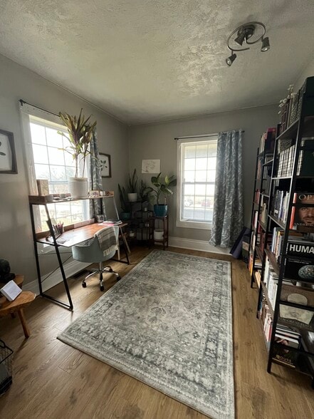 Third Bedroom - 314 N Van Buren St