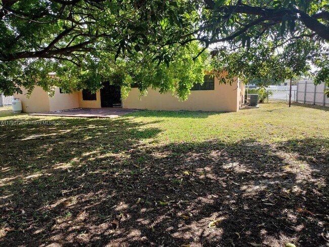 Building Photo - 17032 NW 49th Ct