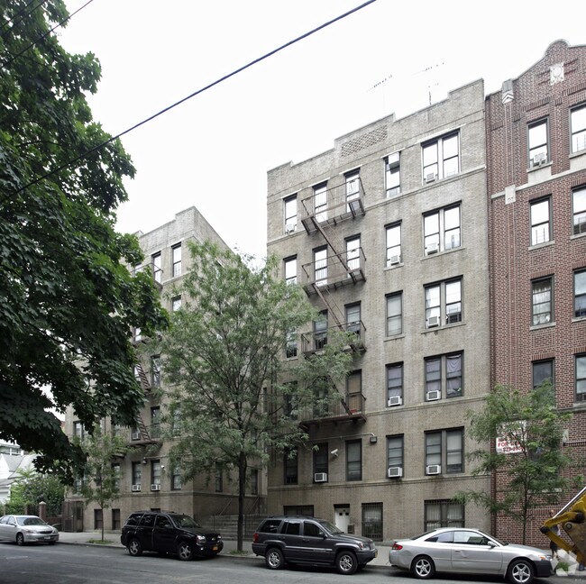 Primary Photo - 2965 Briggs Ave