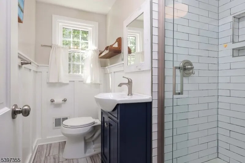 Building Photo - 924 Maurice Ave