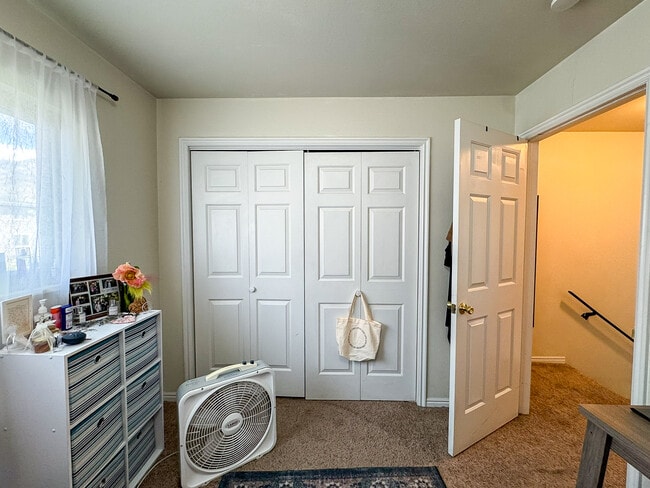 Building Photo - 515 N 200 E