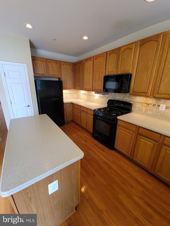 Building Photo - 4546 Scottsdale Pl