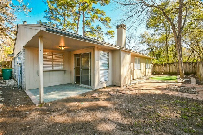 Building Photo - 21 Pineash Ct