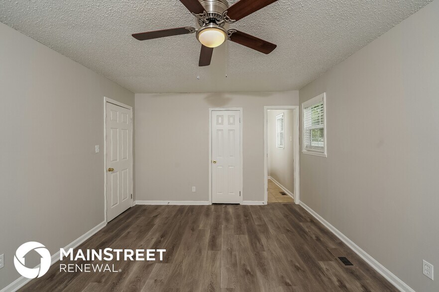 Building Photo - 5070 Rick Dr