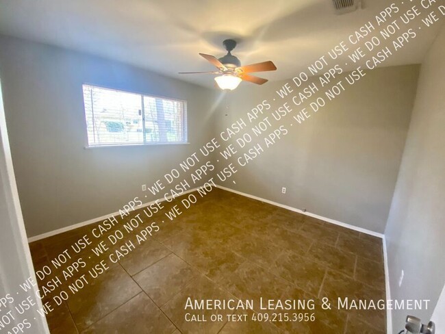 Building Photo - ** COMING SOON 12.15.24 ** 3-Bedroom, 2-Ba...