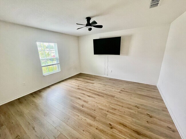 Building Photo - 37378 Whisper Wy