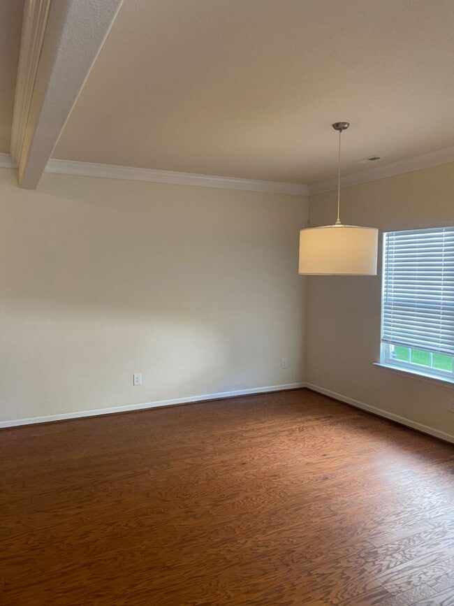 Building Photo - 5500 Muth Ct