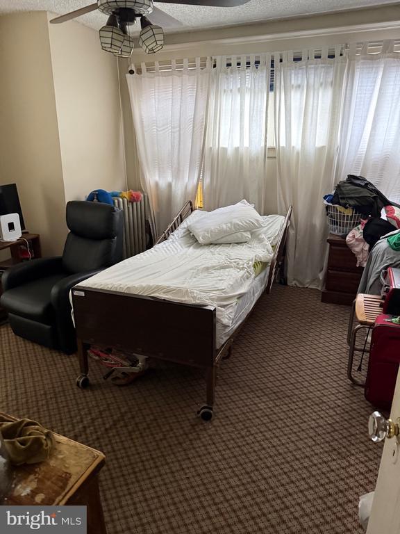 Building Photo - 5636 N Camac St