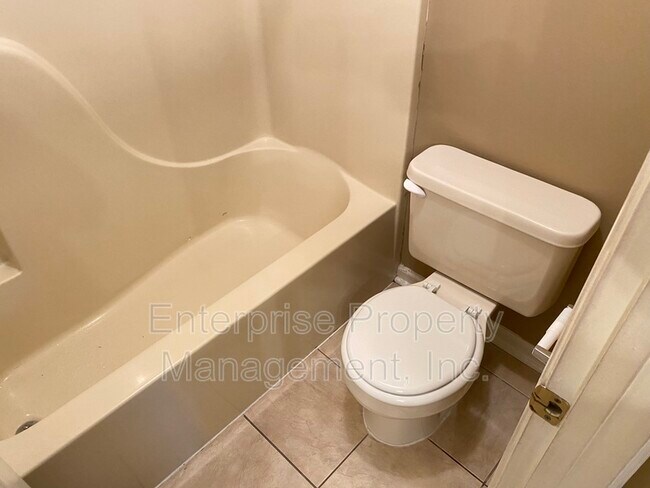 Building Photo - 6496 Amberwood Cove