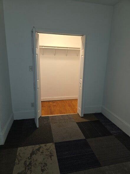 Building Photo - 2435 N 15th St