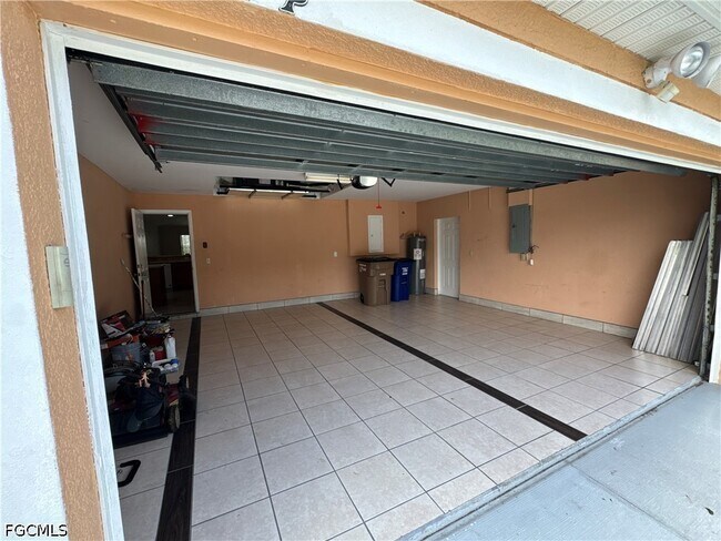 Building Photo - 4914 7th St W