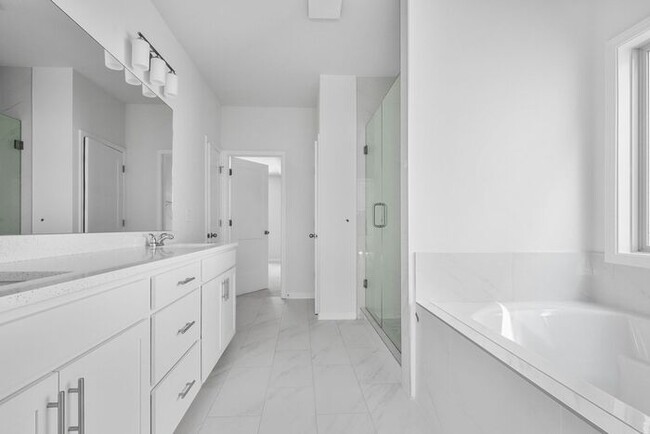 Building Photo - 5886 Creek Indian Dr