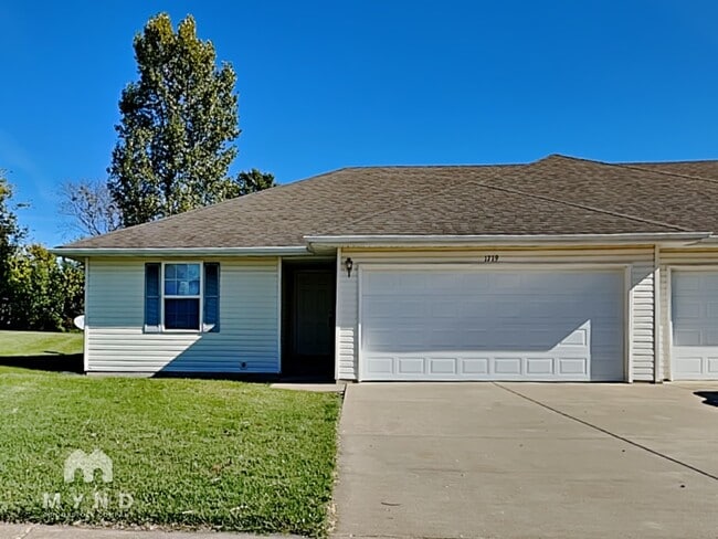 Building Photo - 1721 Windmill Way