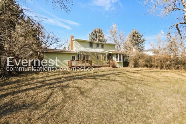 Building Photo - 4 Bed, 2.5 Bath Home with Garage / Available Soon!