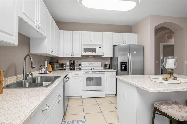 Building Photo - 9621 Spanish Moss Way