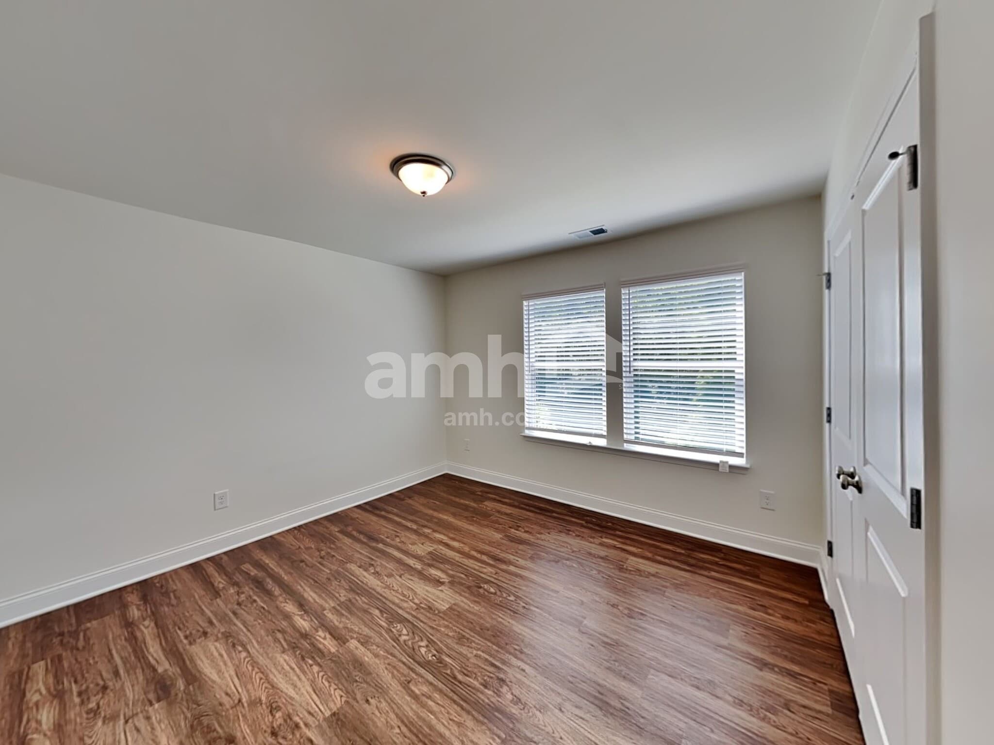 Building Photo - 209 Rivulet Dr