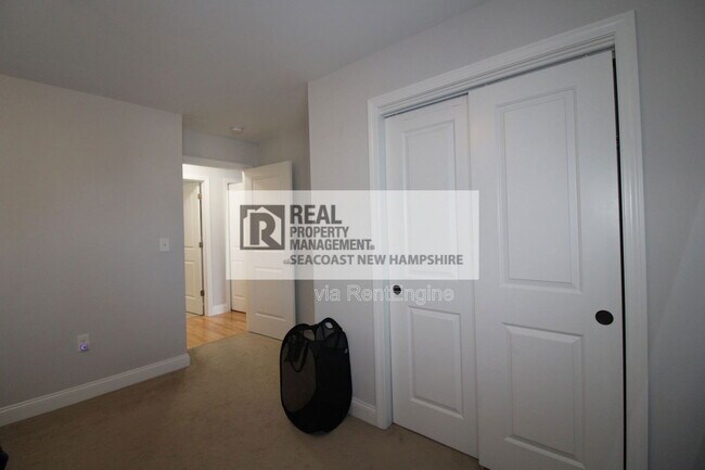 Building Photo - 20 Hanson St