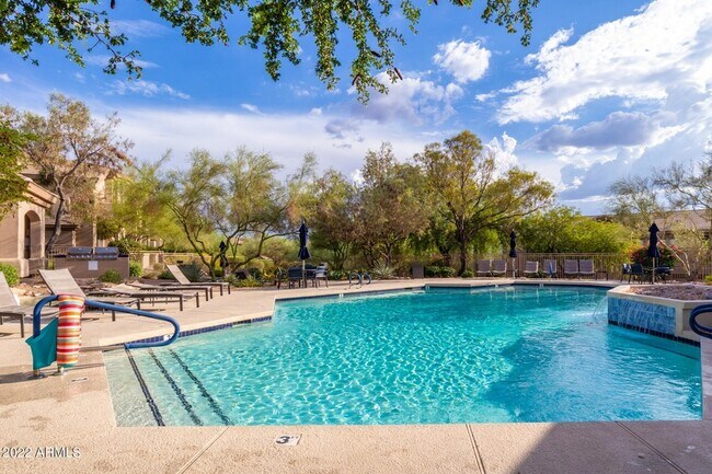 Building Photo - 16420 N Thompson Peak Pkwy