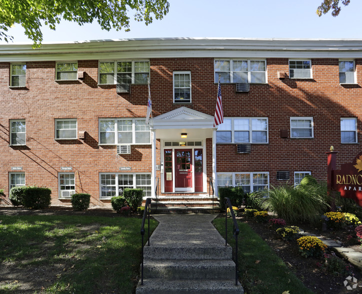 Exterior - Radnor Manor