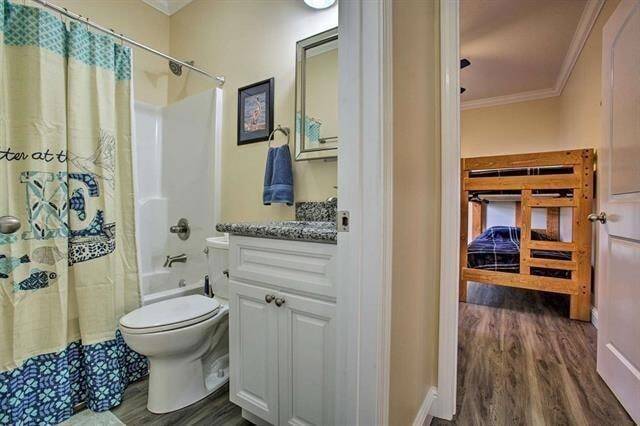 Building Photo - 272 Lakeview Dr