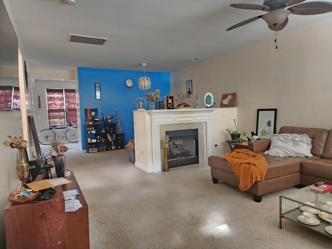 Building Photo - 7718 Abigail Glen Dr