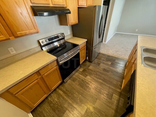 Building Photo - 40564 Blythefield Ln