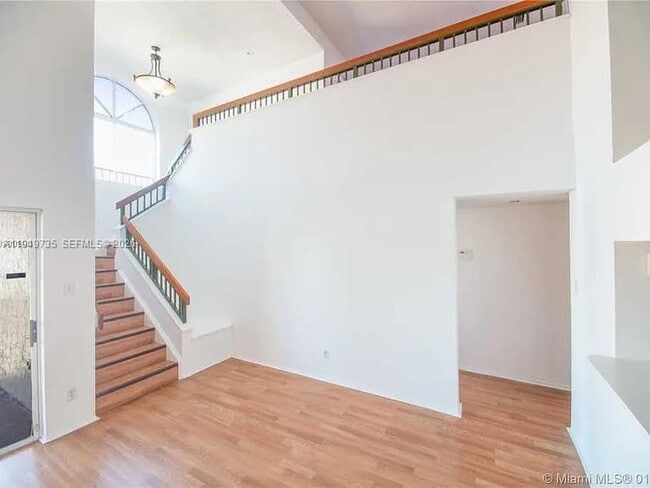 Building Photo - 10521 SW 157th Pl