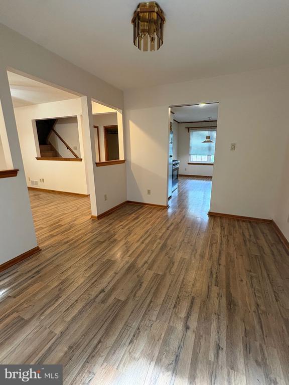 Building Photo - 8 Partridge Ct