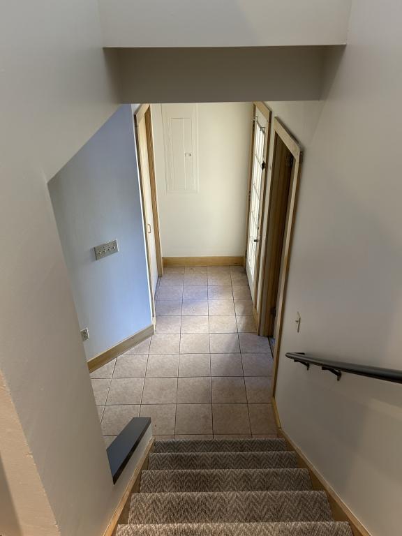 Building Photo - 715 Hampton St