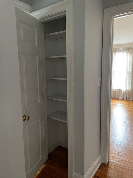 Building Photo - 111 S Liberty St