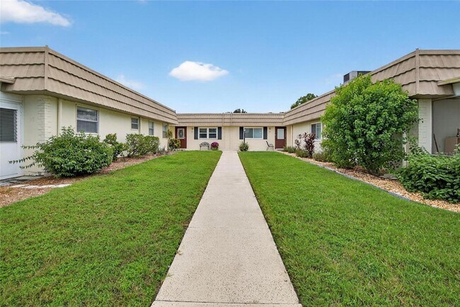 Building Photo - 202 Bedford St